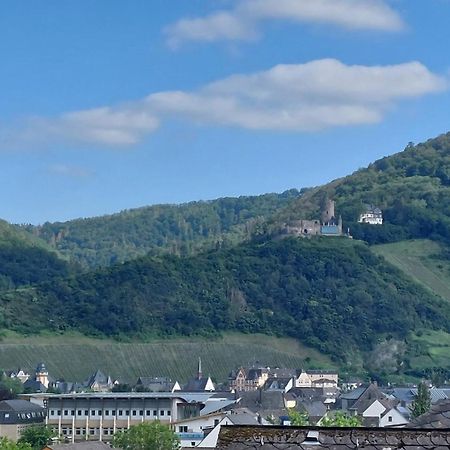 Dachgeschosswohnung Mit Burgblick In Kues Бернкастель-Кюс Экстерьер фото