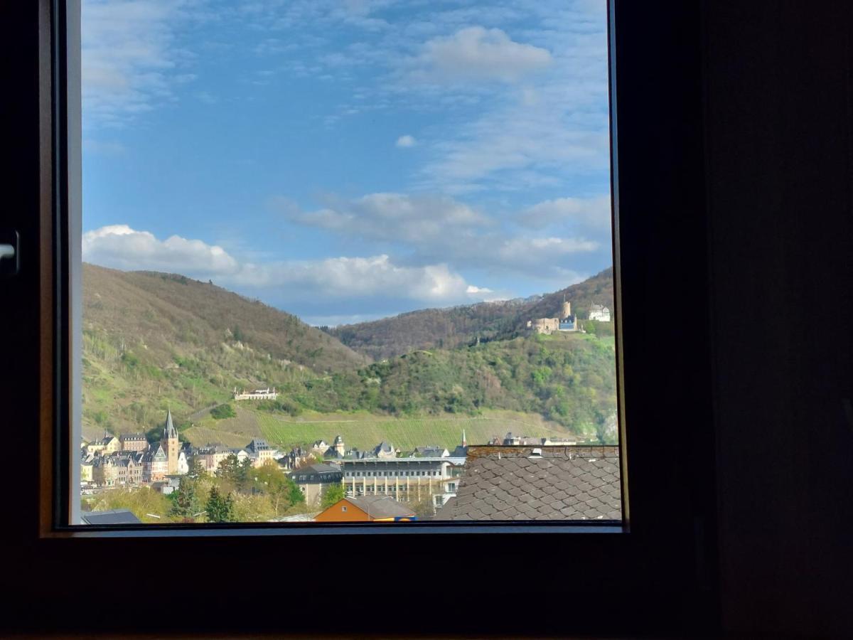Dachgeschosswohnung Mit Burgblick In Kues Бернкастель-Кюс Экстерьер фото